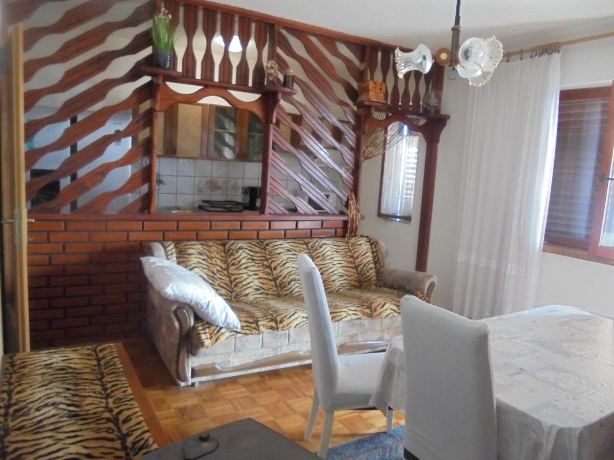 Apartment Maestral Senj  Esterno foto