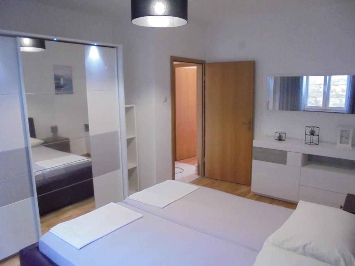 Apartment Maestral Senj  Esterno foto